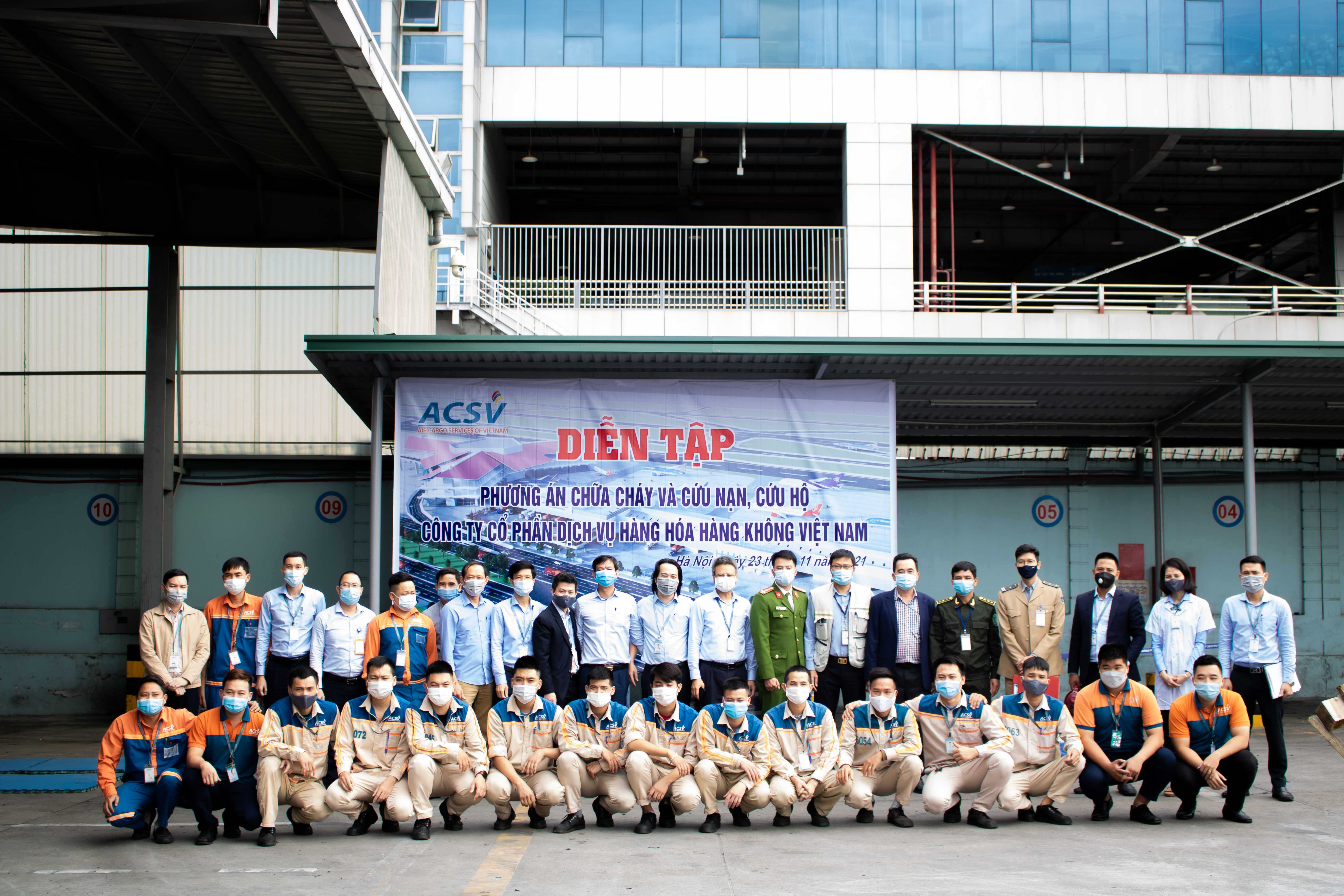 DIỄN TẬP THƯỜNG NIÊN PHƯƠNG ÁN CHỮA CHÁY VÀ CỨU NẠN, CỨU HỘ TẠI NHÀ GA HÀNG HÓA NỘI BÀI ACSV